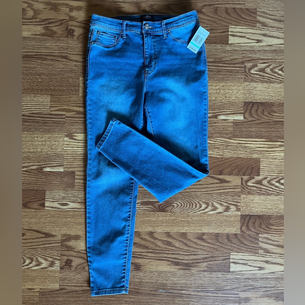 SOLD    Tummy Tucking High Rise Comfort Waist Skinny Jeans